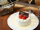 ホテルメイド生クリームケーキ(4号サイズ¥4,598〜)提供はご要望に応じて対応可能※3日前まで要予約