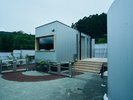 �yLiving Villa�z�O��