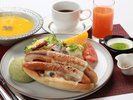 洋食 ピザ風ホットドックプレート