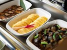 【朝食】バラエティ豊かなビュッフェコーナー