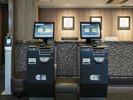 自動チェックイン機を2台設置しております。簡単操作でスムーズにチェックインできます。