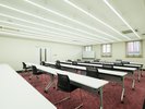 大会議室/最大36名収容(会議室のご予約はお電話にて承っております)