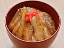朝から香ばしい豚丼を食べられます!
