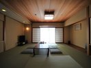【和室デラックス】 12.5+3畳(約43�u)。(禁煙/2階フロア限定ルーム)