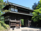 弘前公園の南内門(夏)
