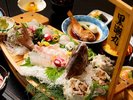 荒波の膳「伊勢海老か鮑から1品チョイス・鯛やひらめ等の舟盛り」一例