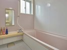 【うりずん】広々バスルーム シャンプー、コンディショナー、ボディソープもご用意