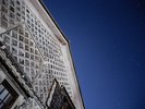 なまこ壁と星空