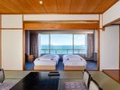 【和室(30平米)17.5畳】眺望海/バストイレ付(ウォシュレット)/空気清浄機/空冷蔵庫/TV付