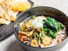 日替わりの天ぷらをトッピング