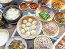 【スカイレストラン白馬】開放感のある広々とした空間で、美味しいお料理をご堪能いただけます。