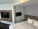 【ニュースタンダードコンフォートダブル】2台のテレビを配備。