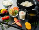 朝食