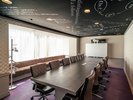 17�K Meeting Room N1 (�ő���e�l��12�� �T���ȗL) �C���^���N�e�B�u�v���W�F�N�^�[�����i�L���j