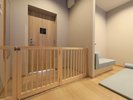 【客室】全客室に飛び出し防止柵を設置しております