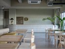 CAFE&RESTAURANT燈下