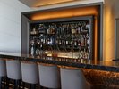 THE KAHALA Lounge�@�o�[�J�E���^�[