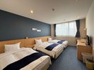 ベッド3台のトリプルタイプのお部屋で、グループやファミリーでのご宿泊におすすめです。