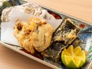 【特別料理〜極きわみ】お料理一例。海の香りを楽しむ牡蠣と岩海苔の地ビール揚げ。