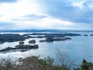 松島湾に浮かぶ島々を望む。大自然が産み出した美しい景観です。