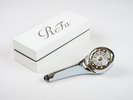 ReFa�V�����[�w�b�h���ꕔ�q���ɐݒu���܂����B
