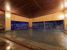 十和田石のグリーンブルーが美しいお風呂に生まれ変わりました!