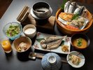 朝食
