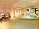 【館内浴場・月の湯】隅々までびっちりと畳を敷いているのは小野屋だけ!