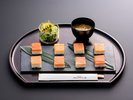 【ます寿し食べ比べ膳】数十店舗あるます寿し店のます寿し食べ比べ。お好みを見つけてみてはいかがですか。