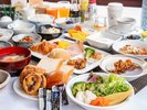 朝食バイキング