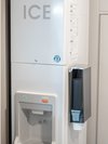 ■製氷機■5階、10階エレベーター横に設置しております