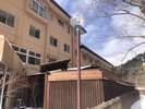 施設裏の遊歩道から