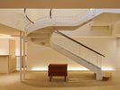 中央の階段も クラシコのオリジナル特注家具です。
