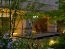 【fiore】庭◆日本の山野をイメージした庭を抜けてエントランスへ