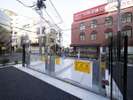 駐車場は当館敷地内にございます