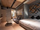 �R�l�N�e�B���O���[���qROOM-B�r