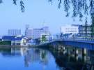 銘橋「松江大橋」の北詰の立地は江戸時代から「水都松江」の最高の立地!今も変わらずそしてこれからも♪