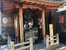 京店商店街の通りからカラコロ広場に抜ける道角にある「カラコロ大黒様」縁結びスポットで有名です♪