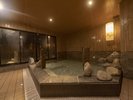 ■女性内湯■運び湯(波の華)■泉質:アルカリ性単純泉 40〜42℃