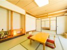 和室〈大〉6+4畳の広々とした和室のお部屋です お布団でぐっすりと眠りたい方には最適です!