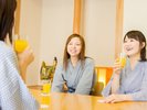 和室〈大〉ゆったりとした時間が流れ、畳のぬくもりに友達同士の会話も盛り上がる♪
