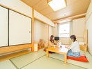 和室〈小〉少人数旅行にはこのお部屋。いつもより近い距離で、心も近づく。