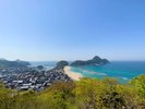 【竹野浜】白砂青松のビーチが広がる兵庫北部の海水浴場。夏は海上アスレチック(当館より車で約50分)