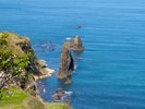 【屏風岩】山陰海岸ジオパークスポット!屏風のようにそびえる高さ13mの奇岩(当館より車で約40分)