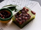 【夏の献立一例】涼を運ぶ二層の美。小豆きらめく「抹茶羹」。