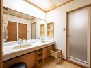 貴賓室<和室15畳+和室6畳+応接間8畳>