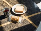 OMO Food & Drink Stationでパン朝食を楽しめます。