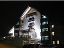 夜のホテル外観