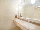 �u�X�[�y���A�t���A Natura�c�C��40�u�v�O���[�v�ɂ͊�����2�̃x�C�V��