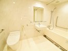 �o�X���[���i���j�o�[�T���c�C�����[������j